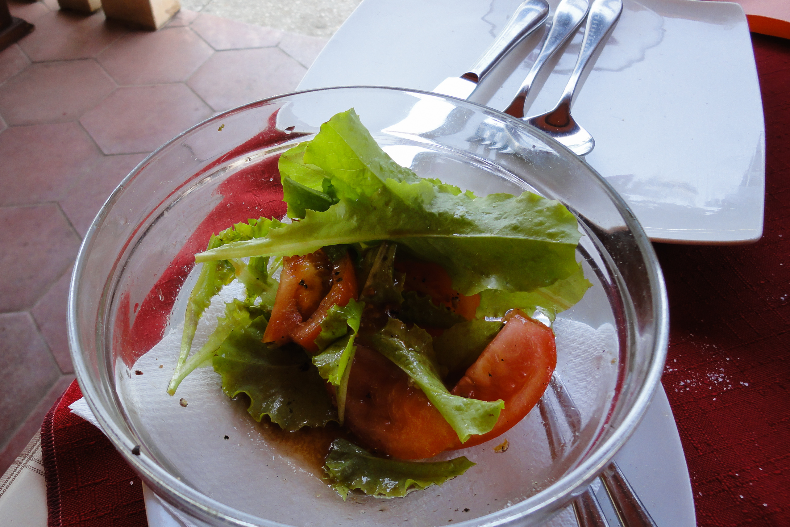 Mittagspause unterwegs – Salat als Vorspeise